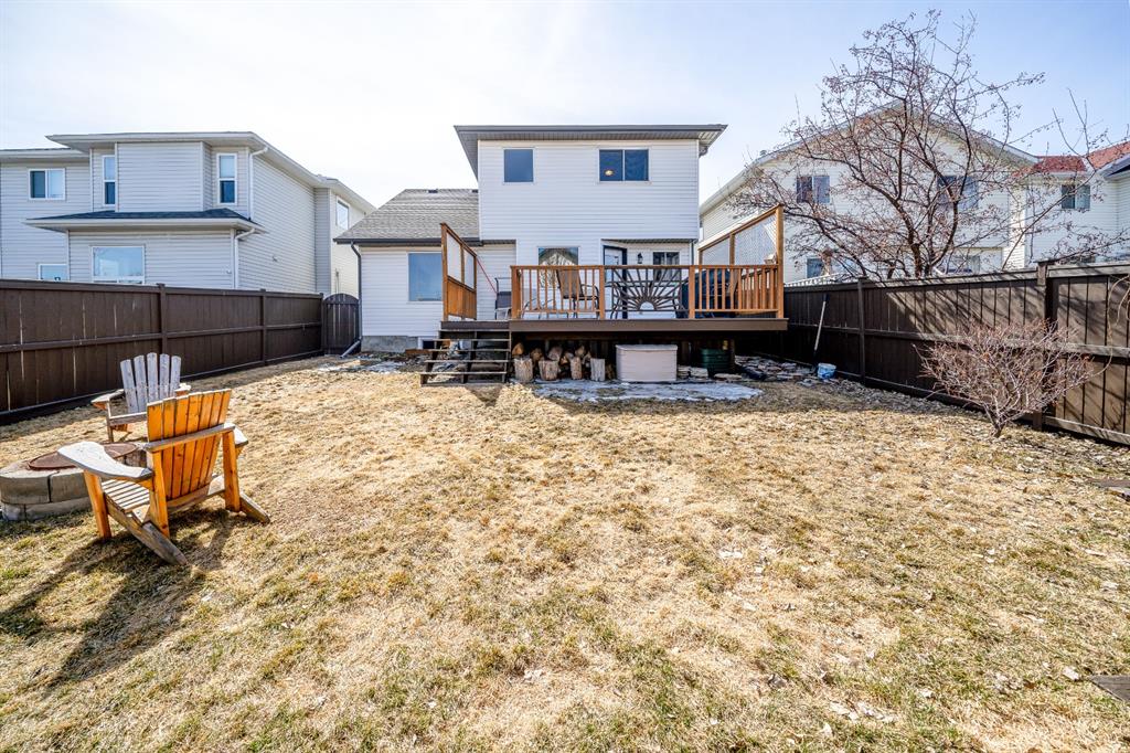 311 Hidden Ranch Place NW, Calgary, AB A1093973 Robyn Moser