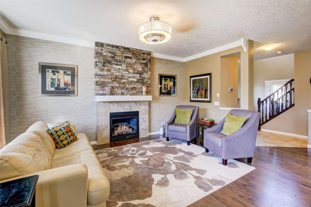 2174 Hillcrest Green SW, Airdrie, AB, T4B 3W1 A1097177 Mari Carr