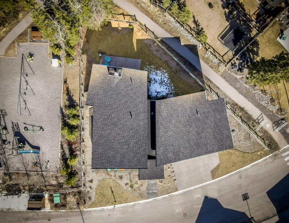 132 River’s Bend Way, Dead Man’s Flats, AB, T1W 0K5 A1098152 Barry