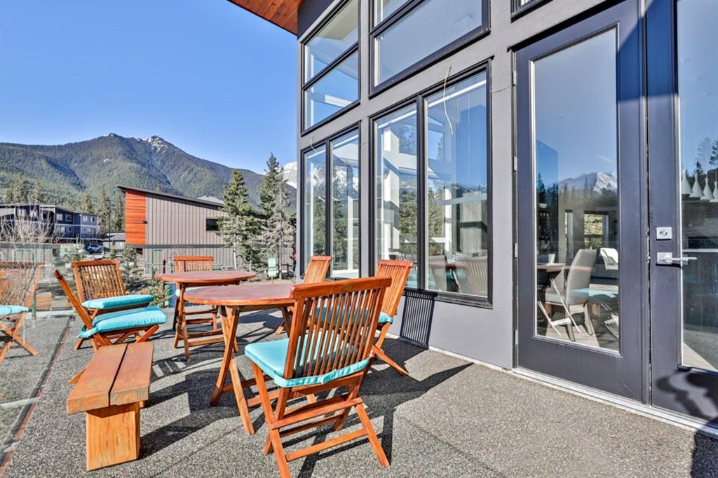 132 River’s Bend Way, Dead Man’s Flats, AB, T1W 0K5 A1098152 Barry