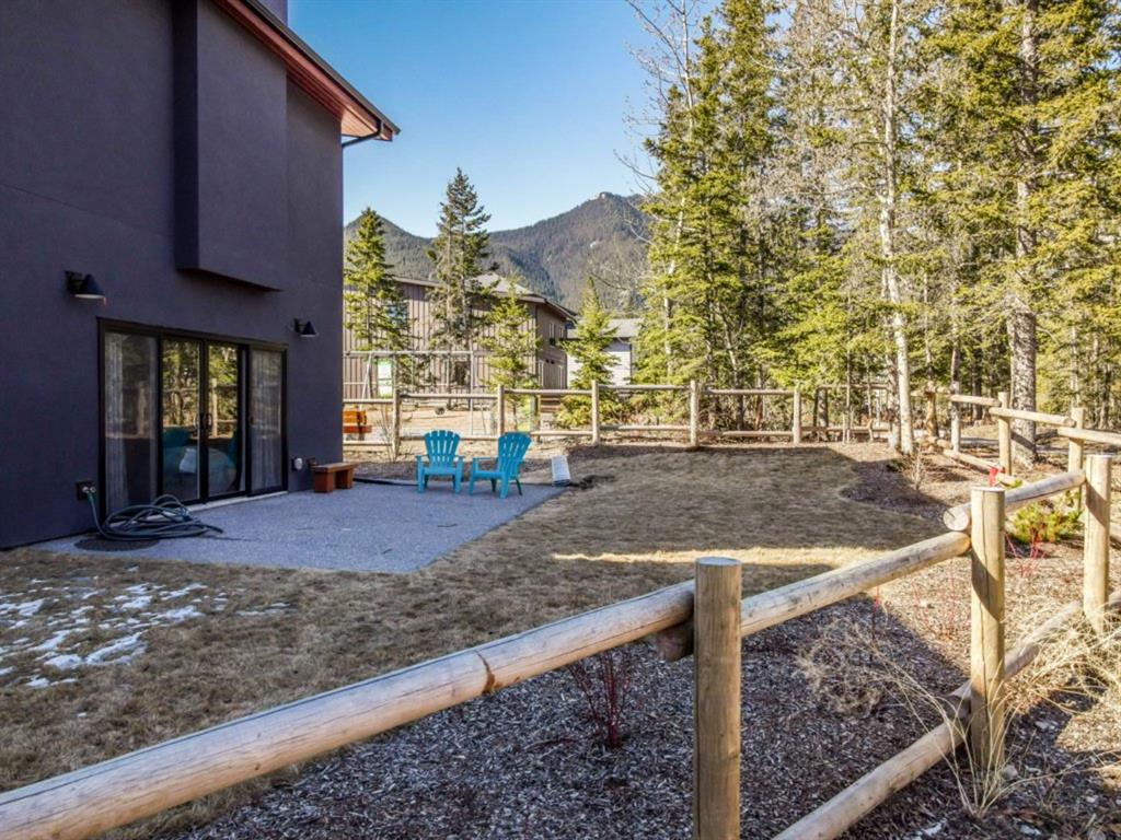 132 River’s Bend Way, Dead Man’s Flats, AB, T1W 0K5 A1098152 Barry