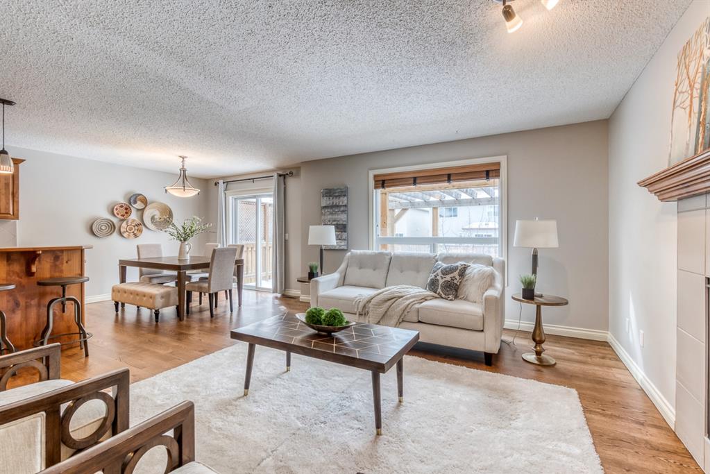 222 Prairie Springs Crescent SW, Airdrie, AB A1098504 2 Realty