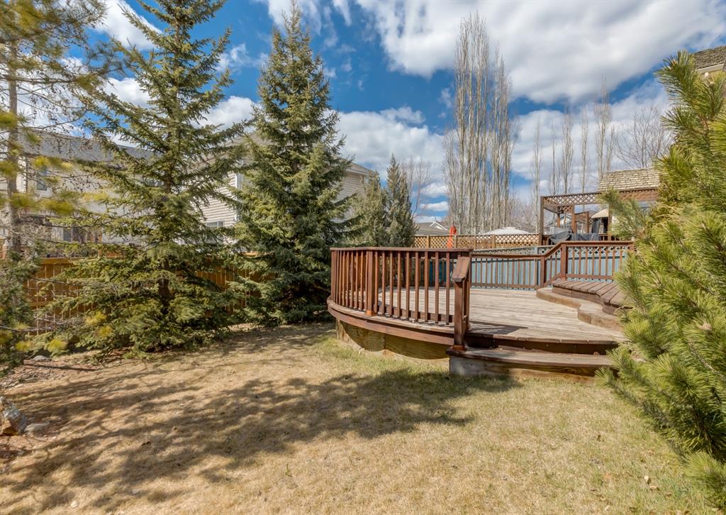 554 Douglas Glen Boulevard SE, Calgary, AB A1098927 Hamilton Lamb