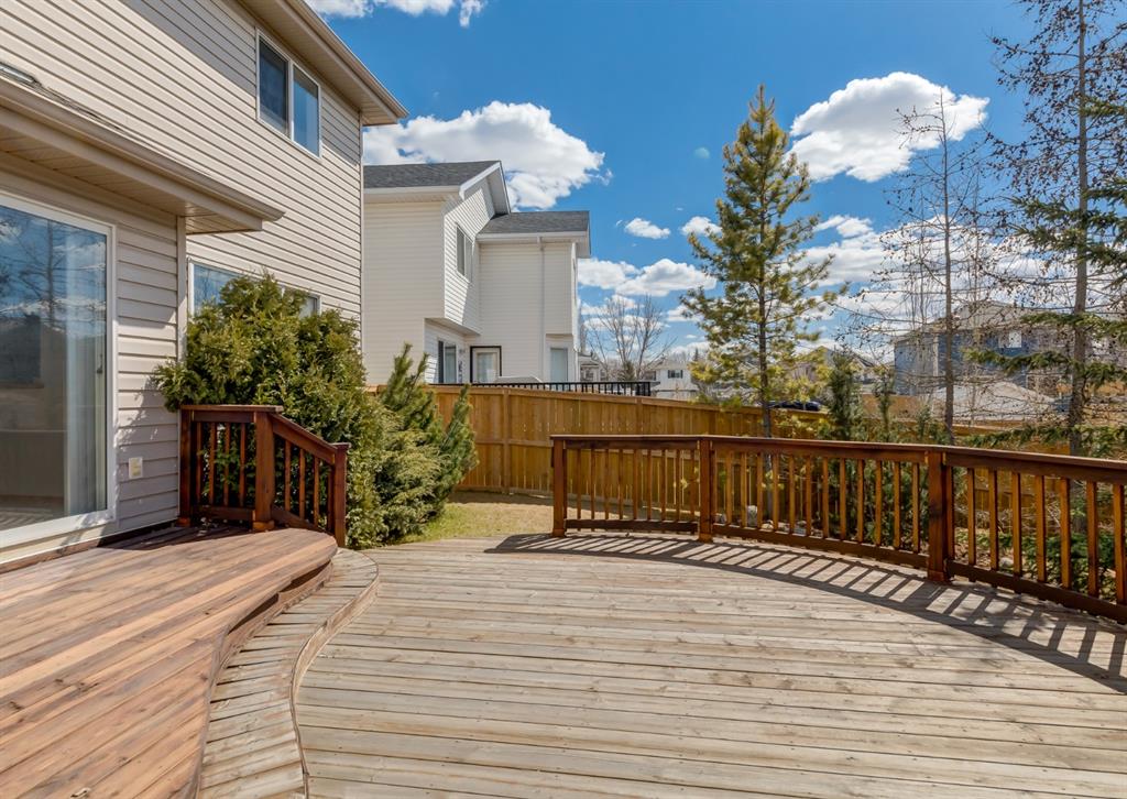 554 Douglas Glen Boulevard SE, Calgary, AB A1098927 Hamilton Lamb