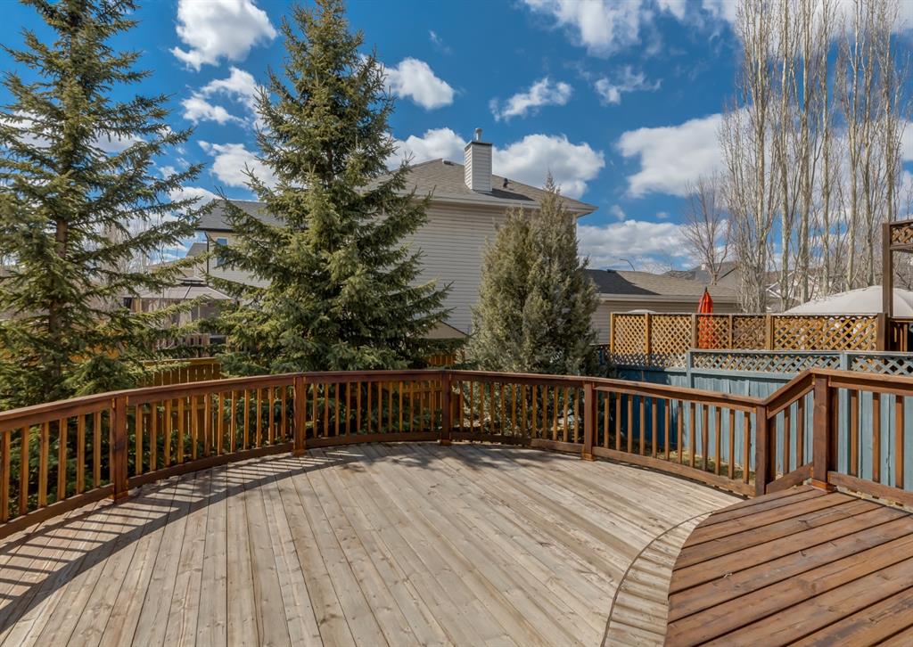 554 Douglas Glen Boulevard SE, Calgary, AB A1098927 Hamilton Lamb