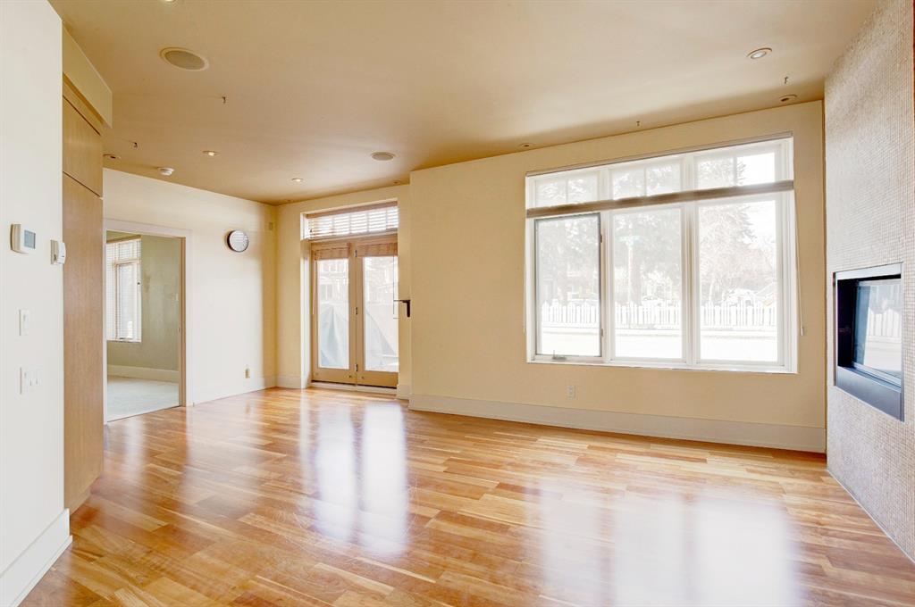 101 1211 Gladstone Road NW, Calgary, AB, T2N 3G1 A1100282 Home Sweet Home Team