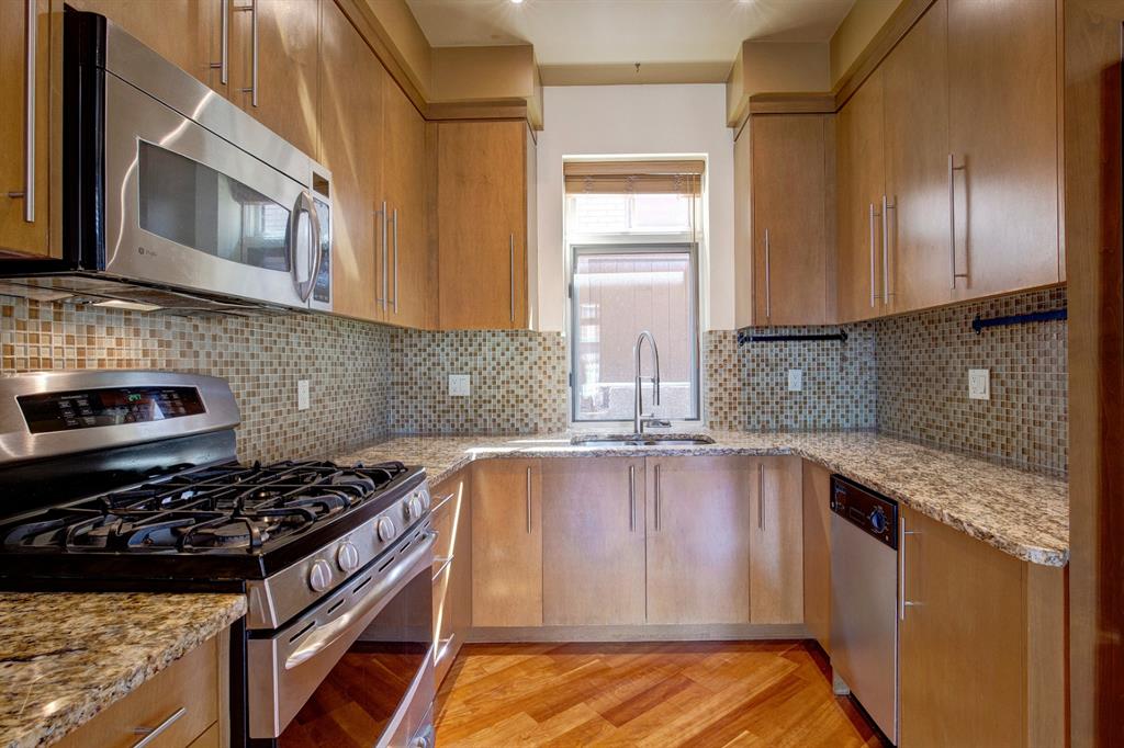 101 1211 Gladstone Road NW, Calgary, AB, T2N 3G1 A1100282 Home Sweet Home Team