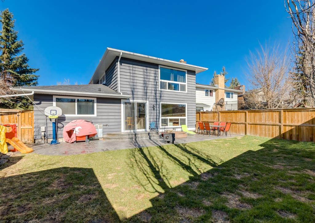 8 Sun Valley Drive SE, Calgary, AB, T2X 1V2 A1103346 Home is not a