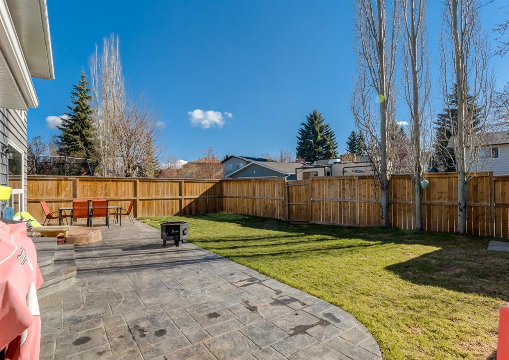 8 Sun Valley Drive SE, Calgary, AB, T2X 1V2 A1103346 Home is not a