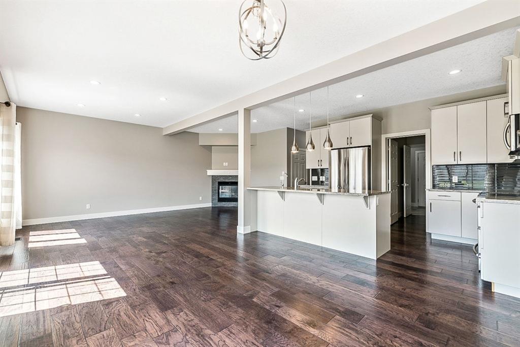 259 Cimarron Vista Court, Okotoks, AB, T1S 0L5 A1106522 Gerard Chiasson