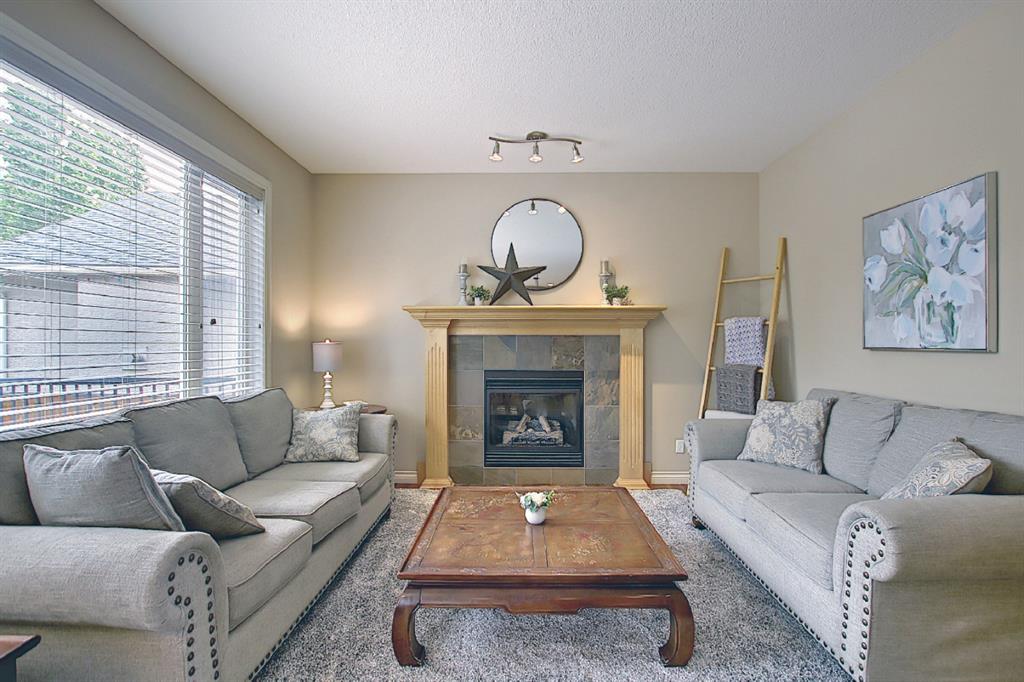 143 Cimarron Drive, Okotoks, AB, T1S 2P3 A1118979 Chris Podesky Realtor®