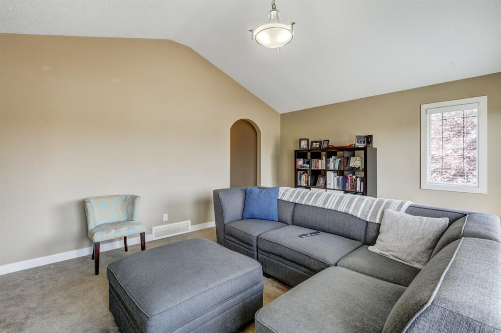 133 Prairie Springs Crescent SW, Airdrie, AB, T4B 0E5 A1131867 Mari