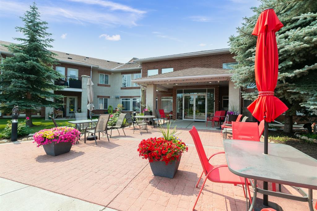 236 550 Prominence Rise SW, Calgary, AB, T3H 5J1 A1132236 Kelly