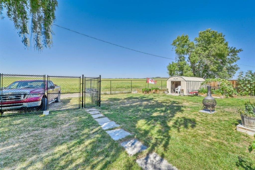 253 Southview Drive, Rockyford, AB A1138913 Carey Rose