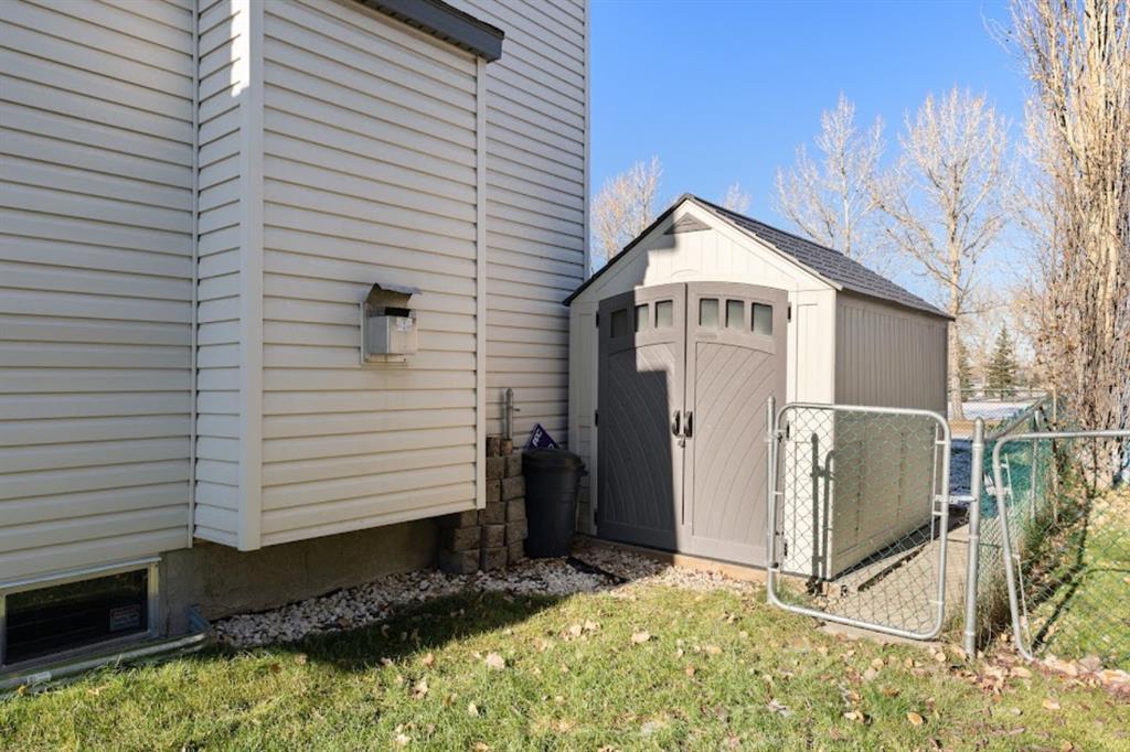 36 Fairways Drive NW, Airdrie, AB, T4B 2P5 A1157331 Chris Richter