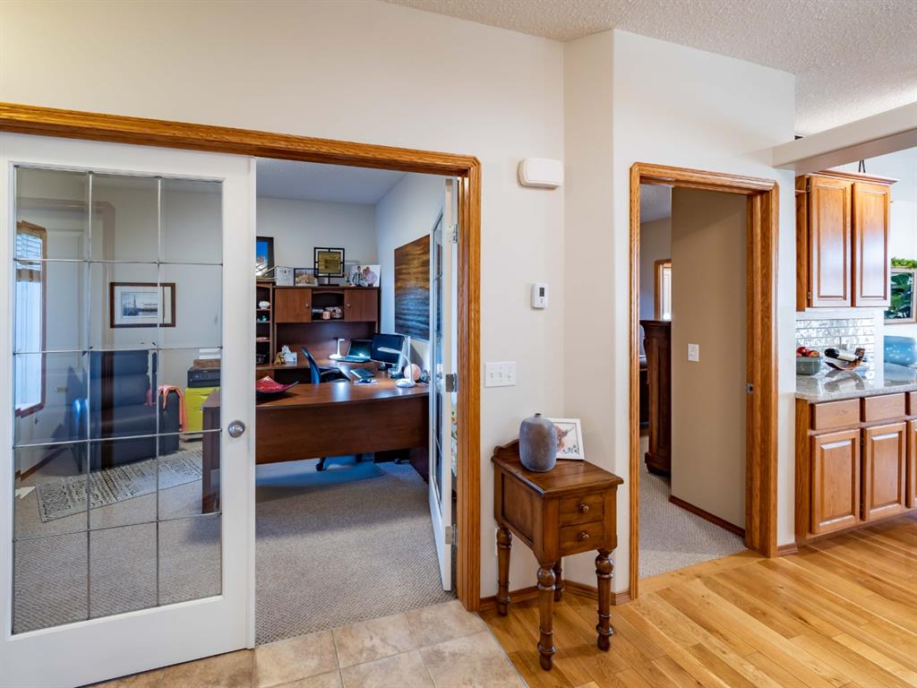 105 Speargrass Circle, Carseland, AB, T0J 0M0 A1162902 Heart & Sold