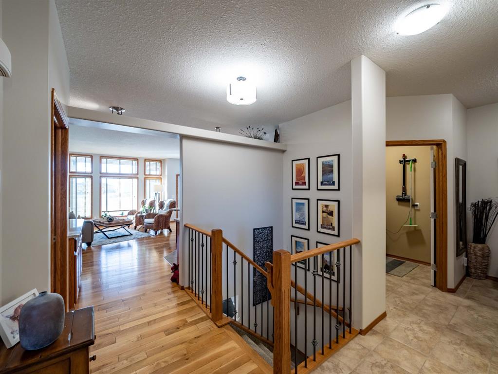 105 Speargrass Circle, Carseland, AB, T0J 0M0 A1162902 Heart & Sold