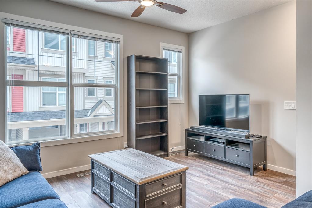 46 New Brighton Point SE, Calgary, AB, T2R 0G1 A1171470 Stirling