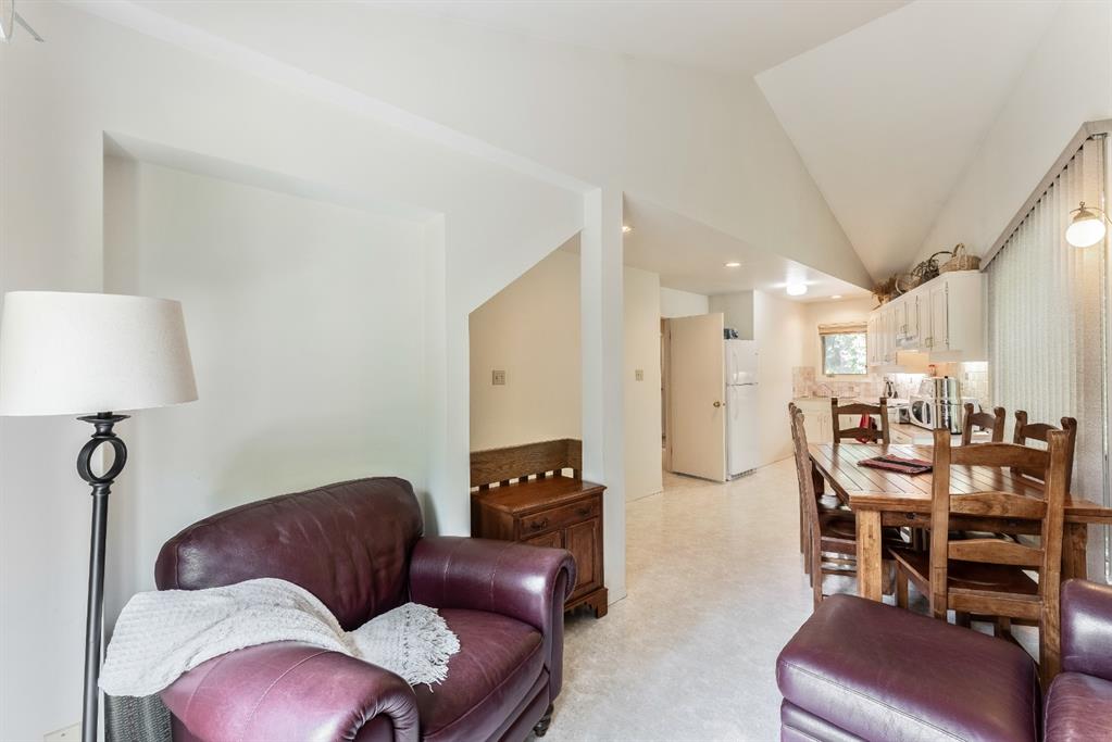 124 Canova Place SW, Calgary, AB, T2W 2A8 A1171960 Smith Pezzente