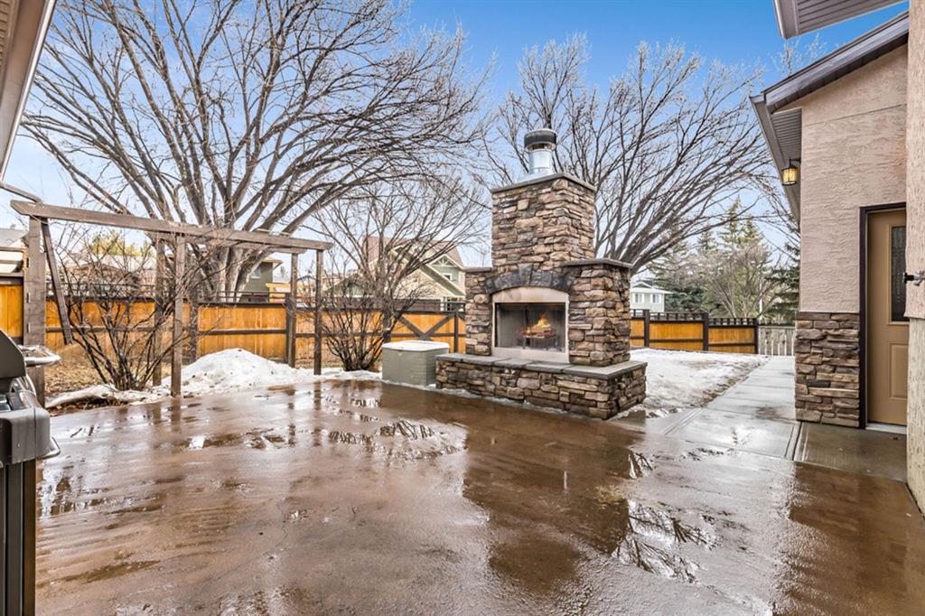 48 Suntree Lane, Okotoks, AB, T1S 1C1 A1188153 Andrea WiltonClark