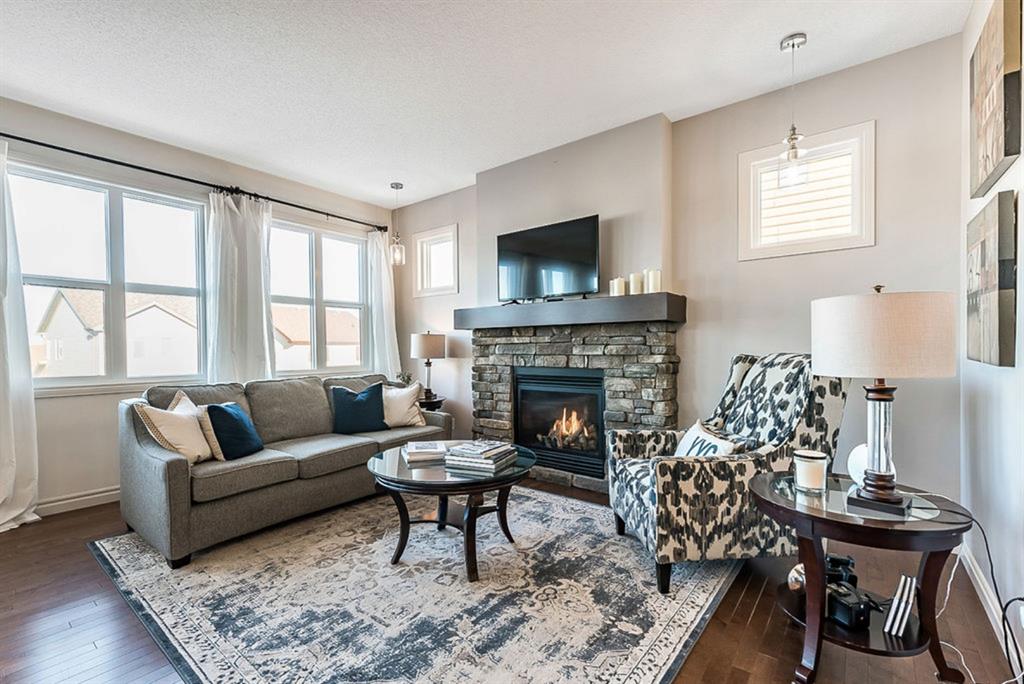 178 Cimarron Vista Way, Okotoks, AB, T1S 0K3 A1188606 Andrea Wilton