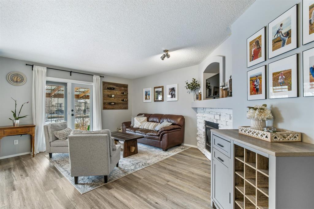 99 Everstone Rise SW, Calgary, AB, T2Y 4J8 A1190203 Chris Richter