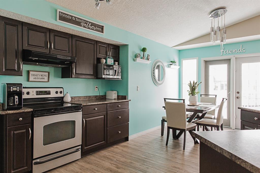 9342 Lakeshore Court, Grande Prairie, AB, T8X 1S4 A1193575 Team North