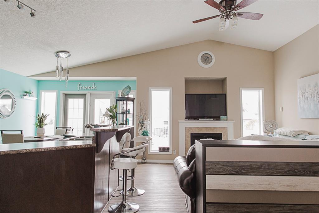 9342 Lakeshore Court, Grande Prairie, AB, T8X 1S4 A1193575 Team North