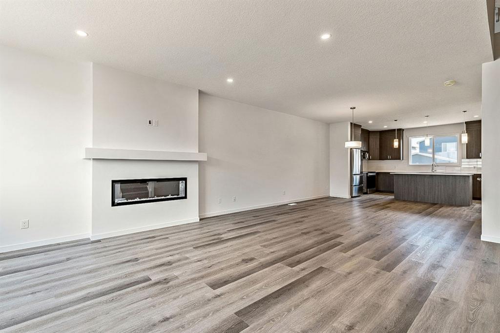 22 Sage Way, Okotoks, AB, T1S 5R8 A1208208 Andrea WiltonClark