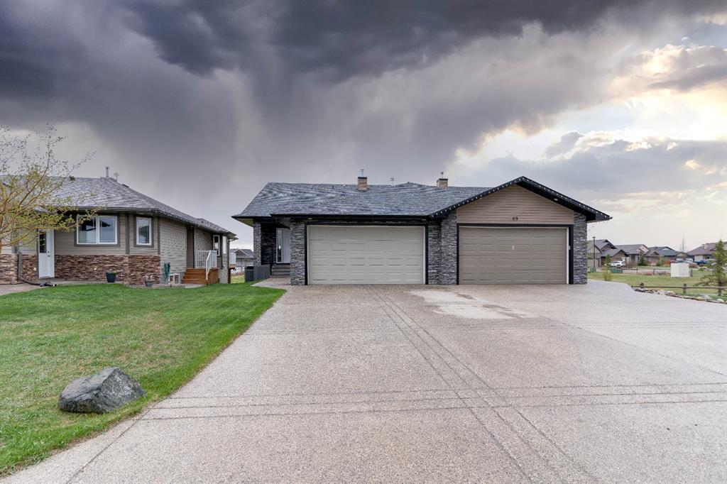 65 Speargrass Boulevard, Carseland, AB, T0J 0M0 A1219931 Heart