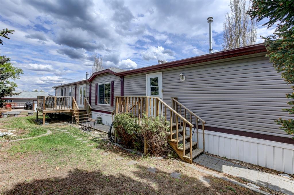 811 Madison Drive, Irricana, AB, T0M 1B0 A1221453 Mari Carr Real Estate