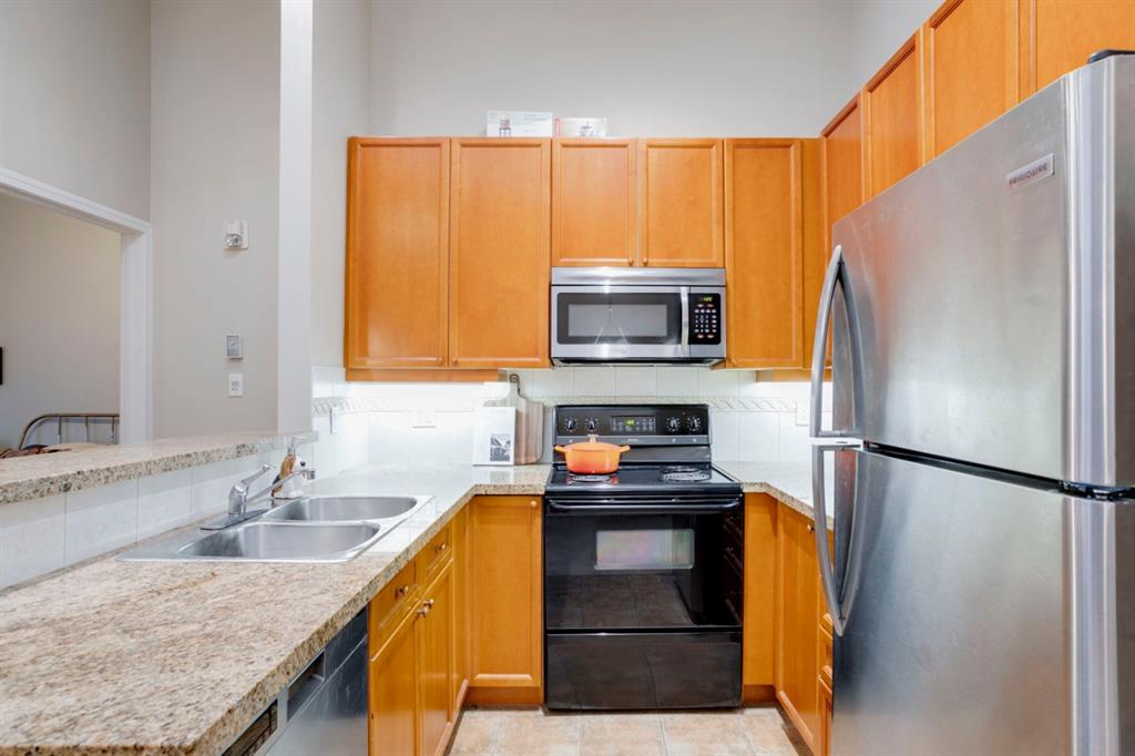 205 881 15 Avenue SW, Calgary, AB, T2R 1R8 A1229805 Crescent