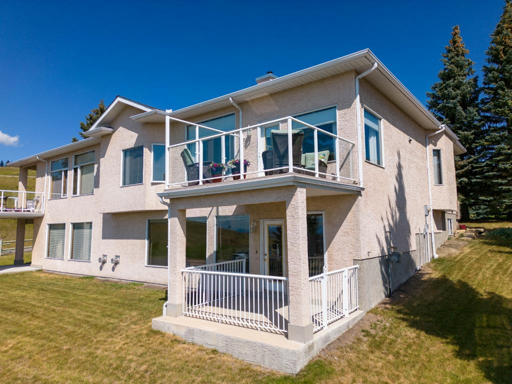 4 Eagleview Heights, Cochrane, AB, T4C 1P5 A1253631 Home is not a place…it’s a feeling.