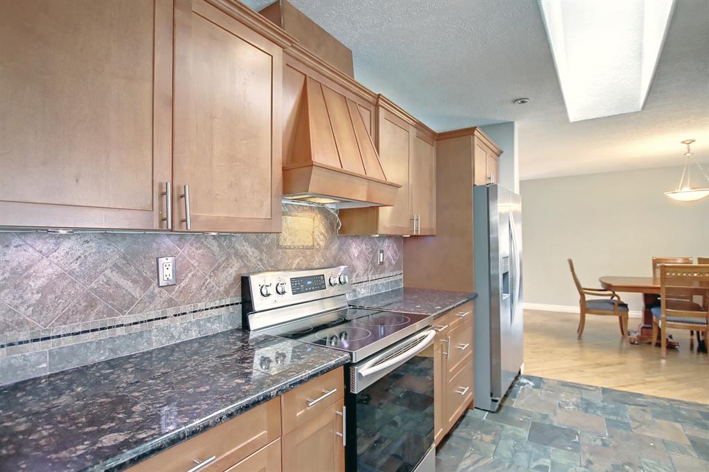 6135 Bow Crescent NW, Calgary, AB, T3B 2C2 A2008164 Chris Richter