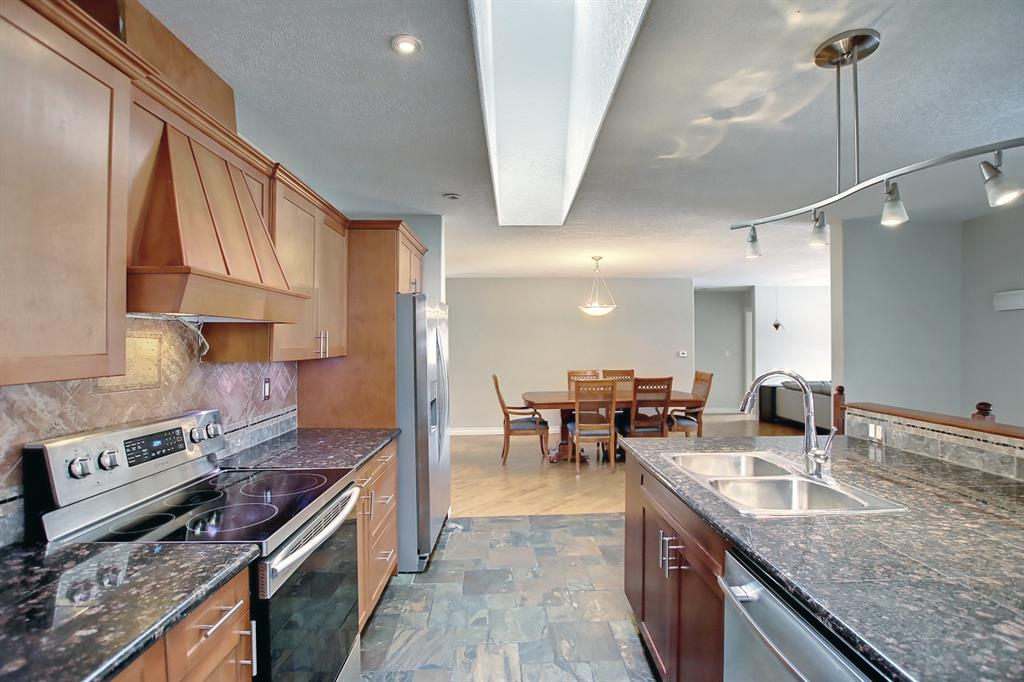 6135 Bow Crescent NW, Calgary, AB, T3B 2C2 A2008164 Chris Richter