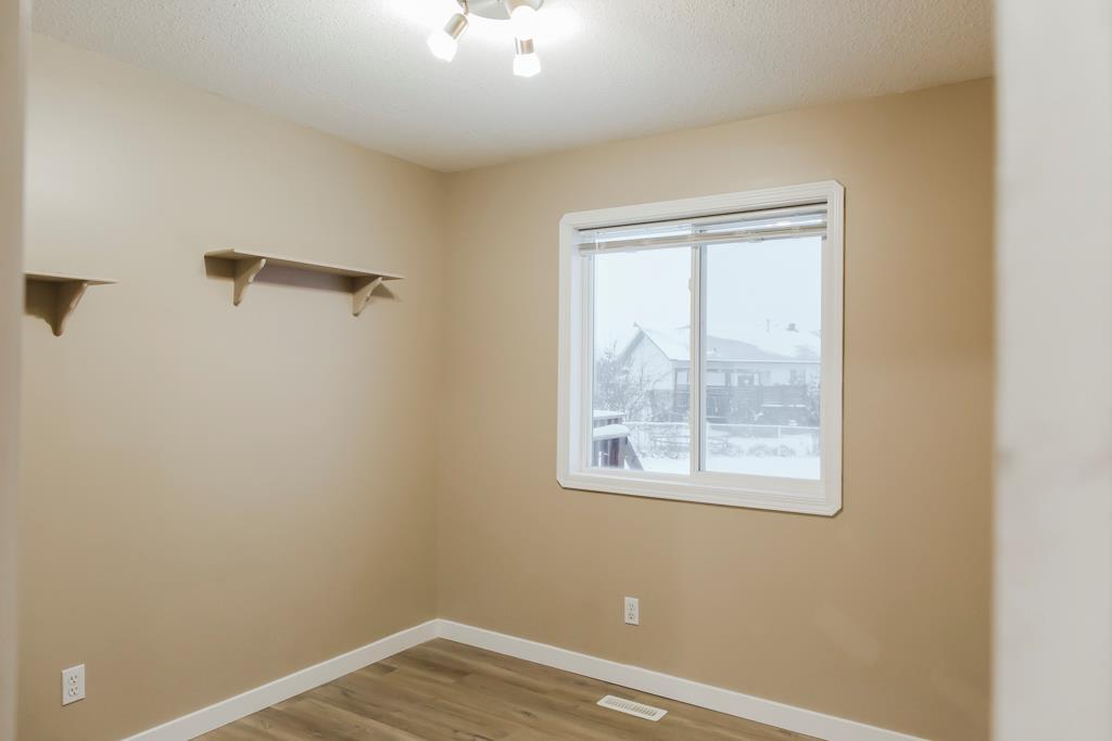 7421 Kateri Drive, Grande Prairie, AB, T8W 2N1 A2013619 Team North