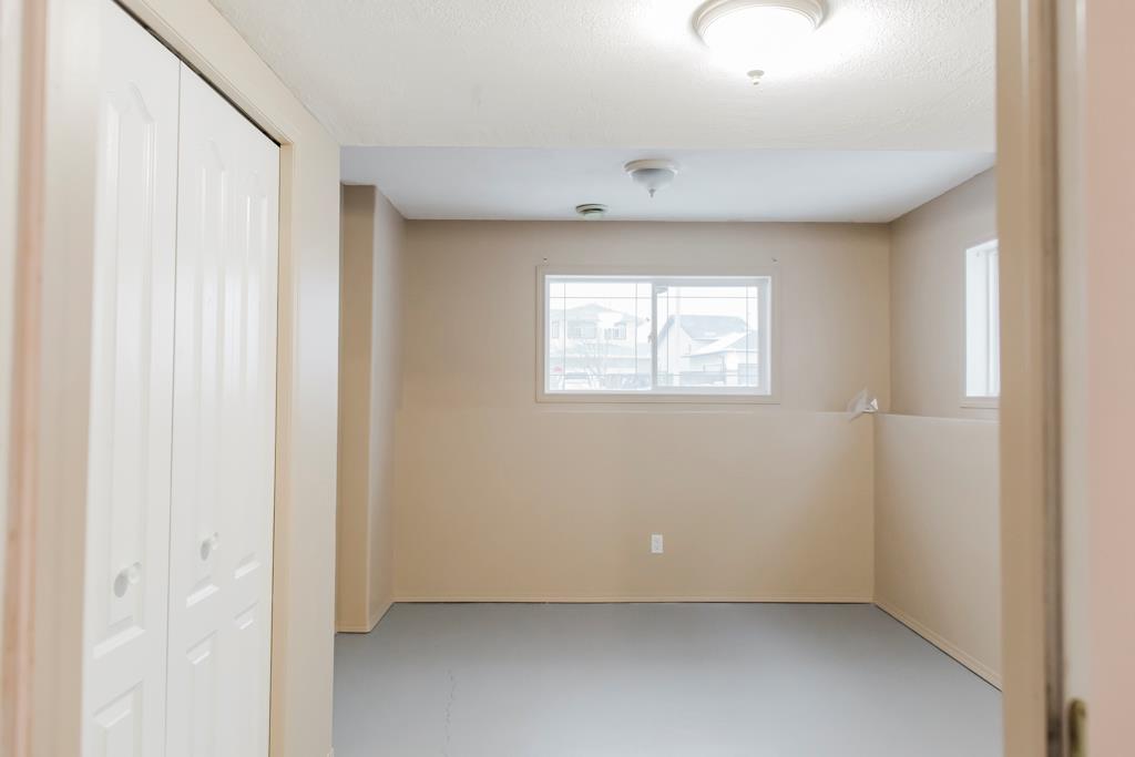 7421 Kateri Drive, Grande Prairie, AB, T8W 2N1 A2013619 Team North