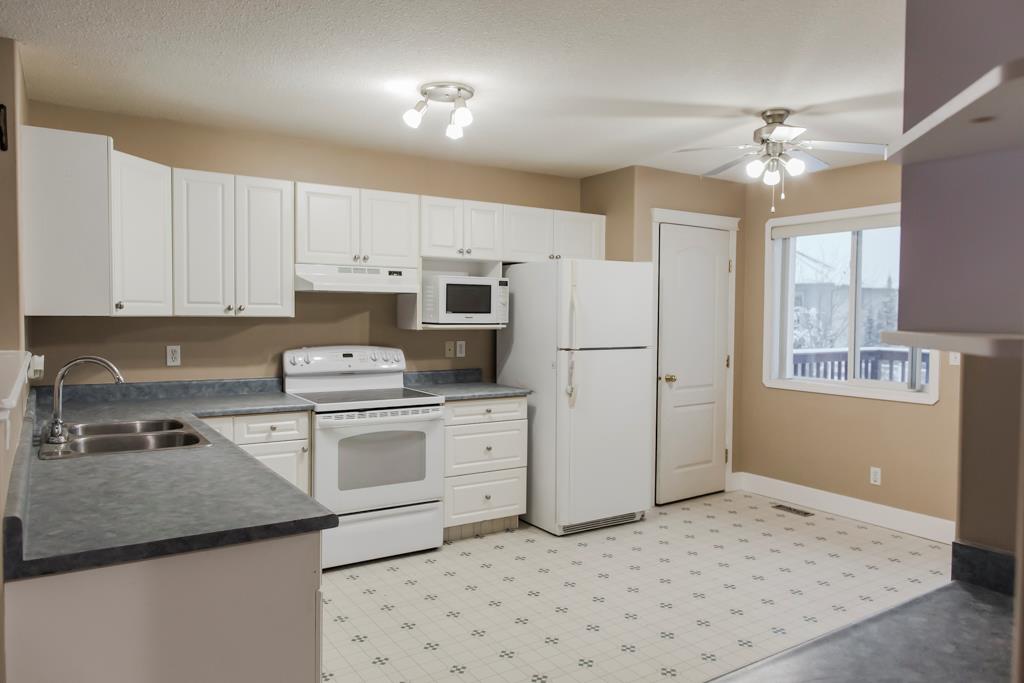 7421 Kateri Drive, Grande Prairie, AB, T8W 2N1 A2013619 Team North