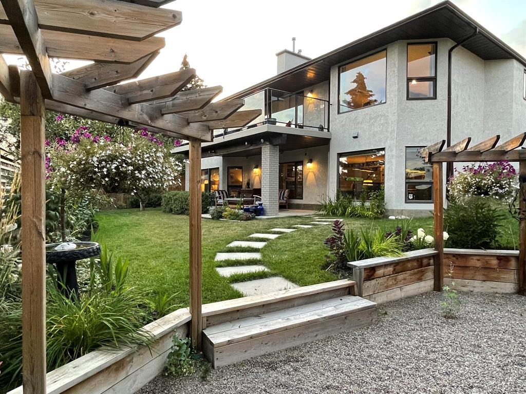 23 Scandia Point NW, Calgary, AB, T3L 1T6 A2015633 Brenda Parai and