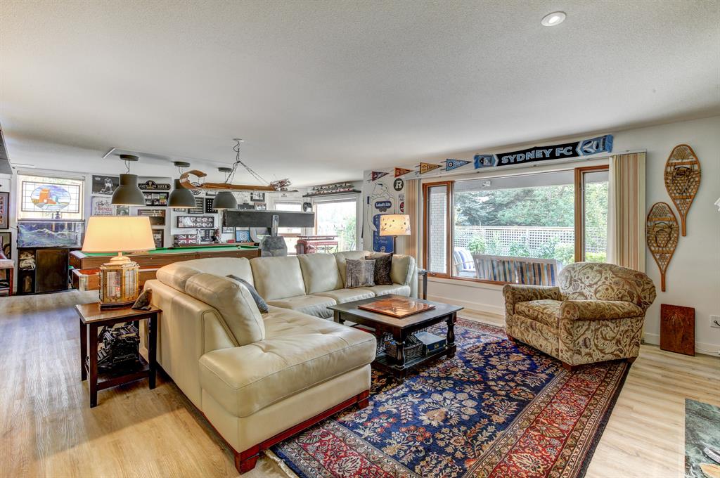 23 Scandia Point NW, Calgary, AB, T3L 1T6 A2015633 Brenda Parai and