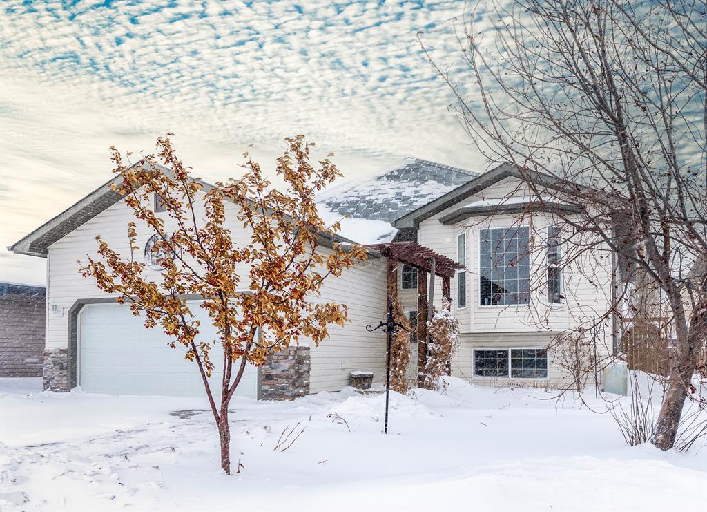 541 Hillview Gate, Strathmore, AB, T1P1Z6 A2016420 Heart & Sold