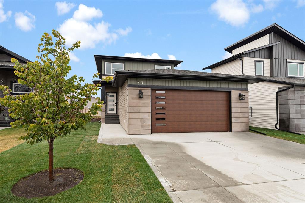 93 Maclean Close, Blackfalds, AB, T4M 0H4 A2018833 Alison