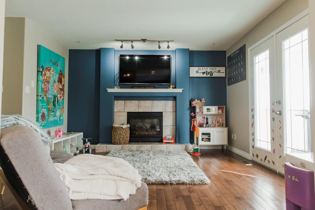 11825 Crystal Lake Drive, Grande Prairie, AB, T8X 1M2 A2026812 Team