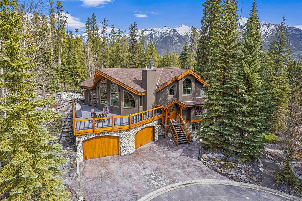 118 Rundle Pointe, Canmore, AB, T1W2P4 A2044321 Chezlene Kocian