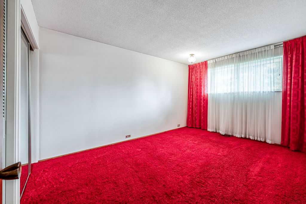 2112 Palisfield Place SW, Calgary, AB, T2V 3T8 A2060424 Smith