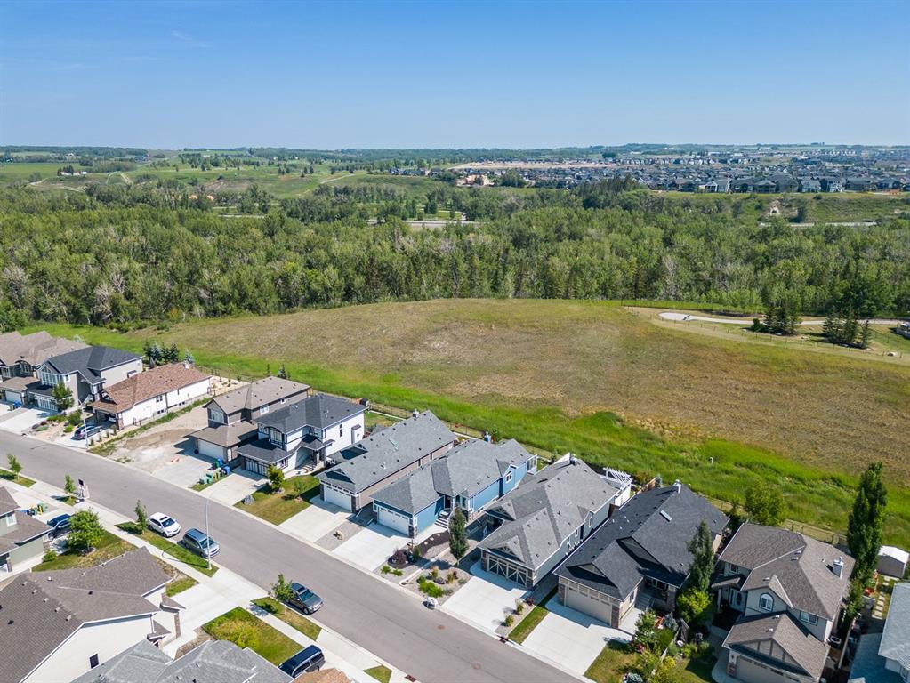 74 Sheep River Cove, Okotoks, AB, T1S 0M7 A2066835 Andrea WiltonClark