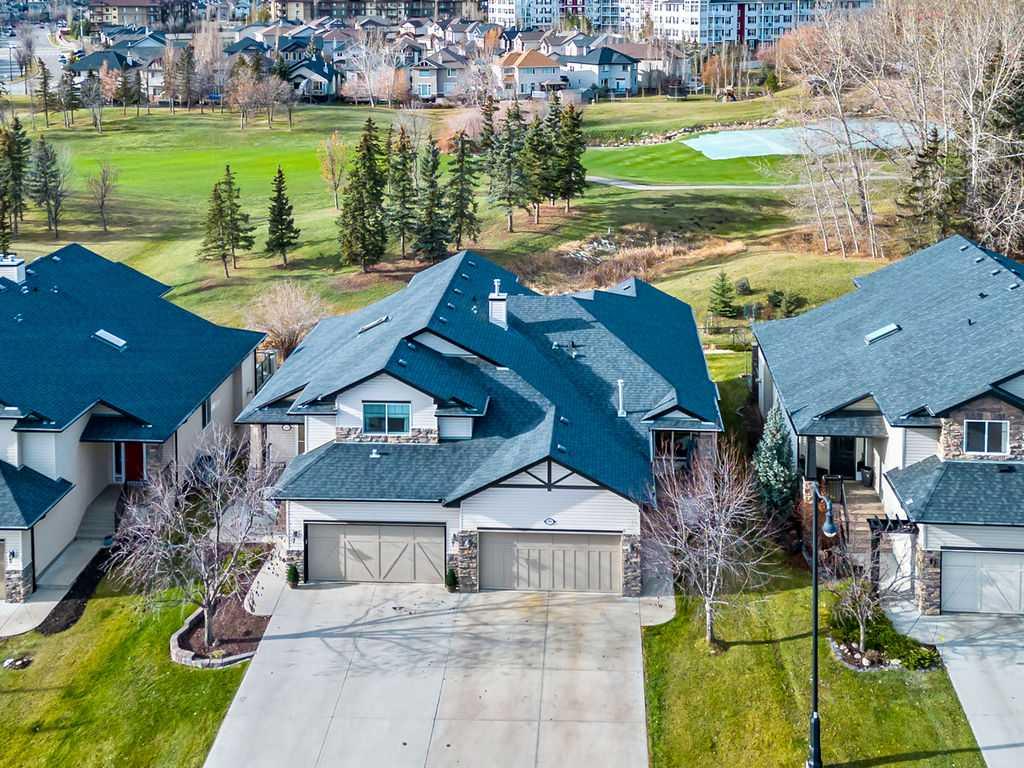 351 Crystal Green Rise, Okotoks, AB, T1S 2N6 A2091927 Andrea Wilton