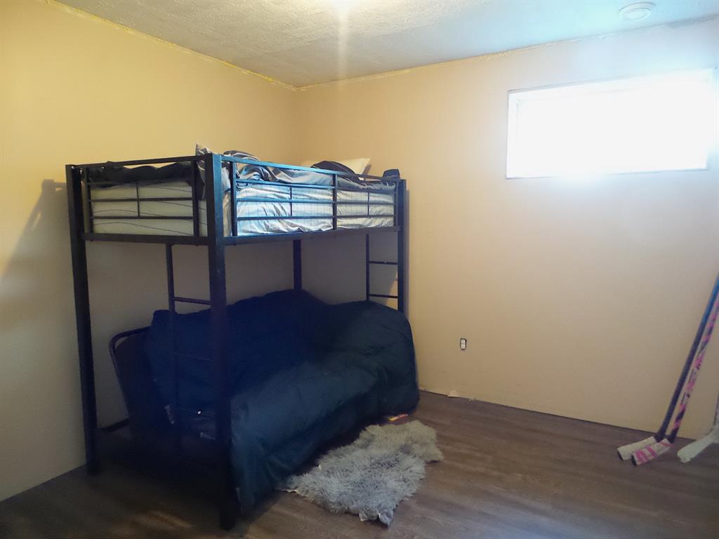 9913 99 Avenue, La Glace, AB, T0H 2J0 A2092090 Team North