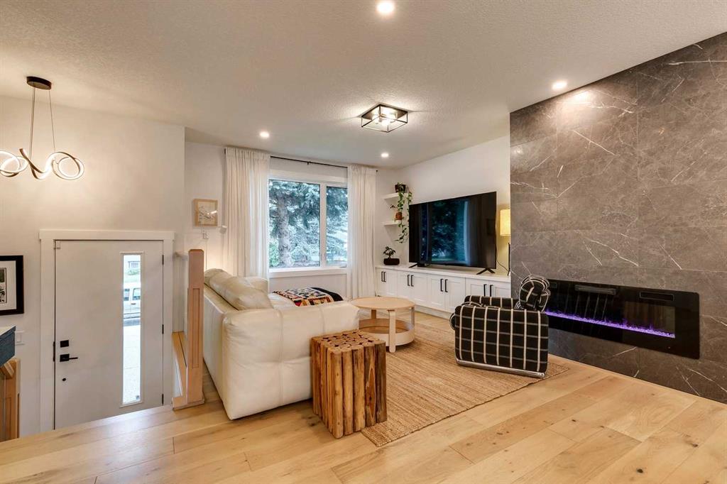 1323 Lake Sylvan Drive SE, Calgary, AB, T2J 3E2 A2095290 Art Leslie