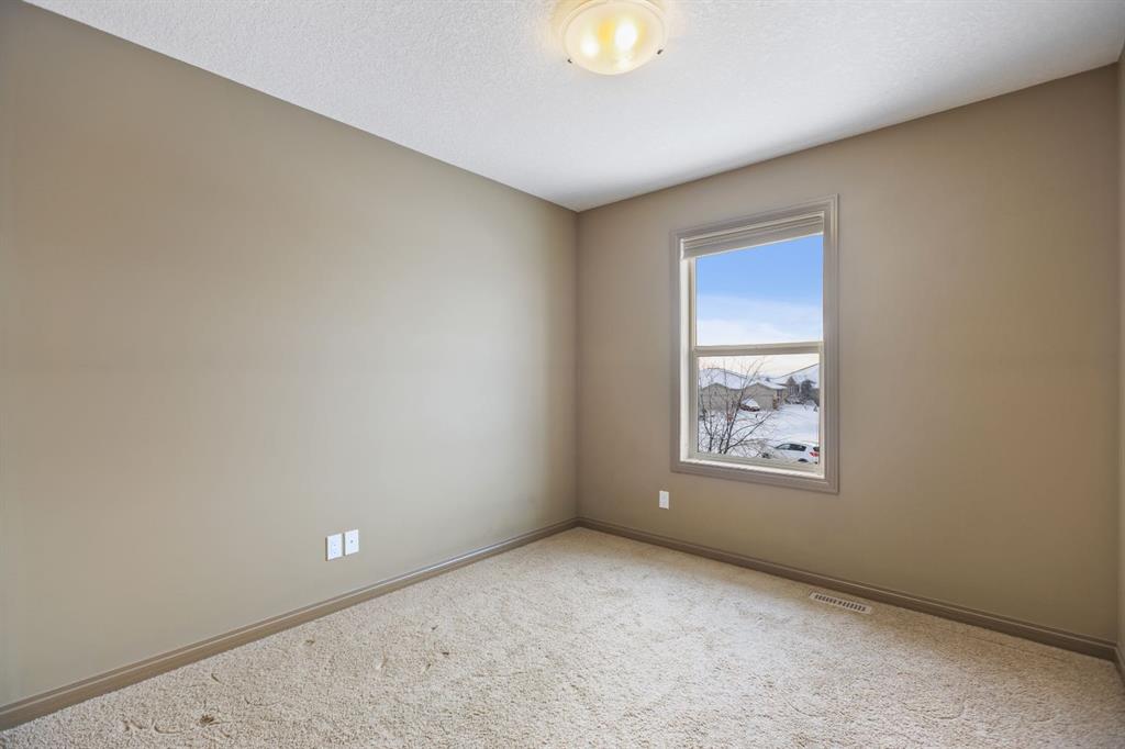 14 Speargrass Boulevard, Carseland, AB, T0J 0M0 A2102746 Heart